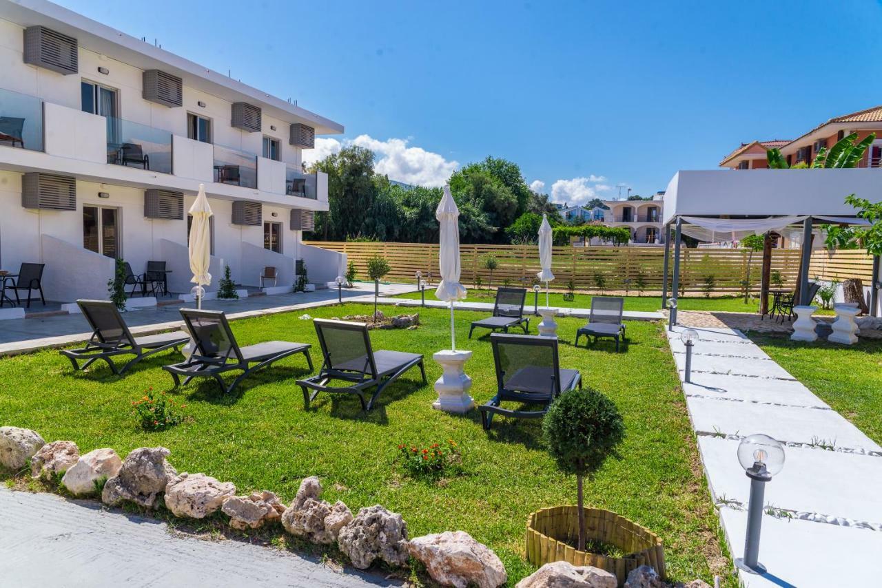 48 By Zante Plaza